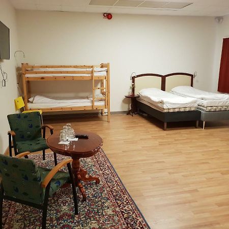 Trestads Restaurang Hotell&Pensionat Vänersborg Εξωτερικό φωτογραφία