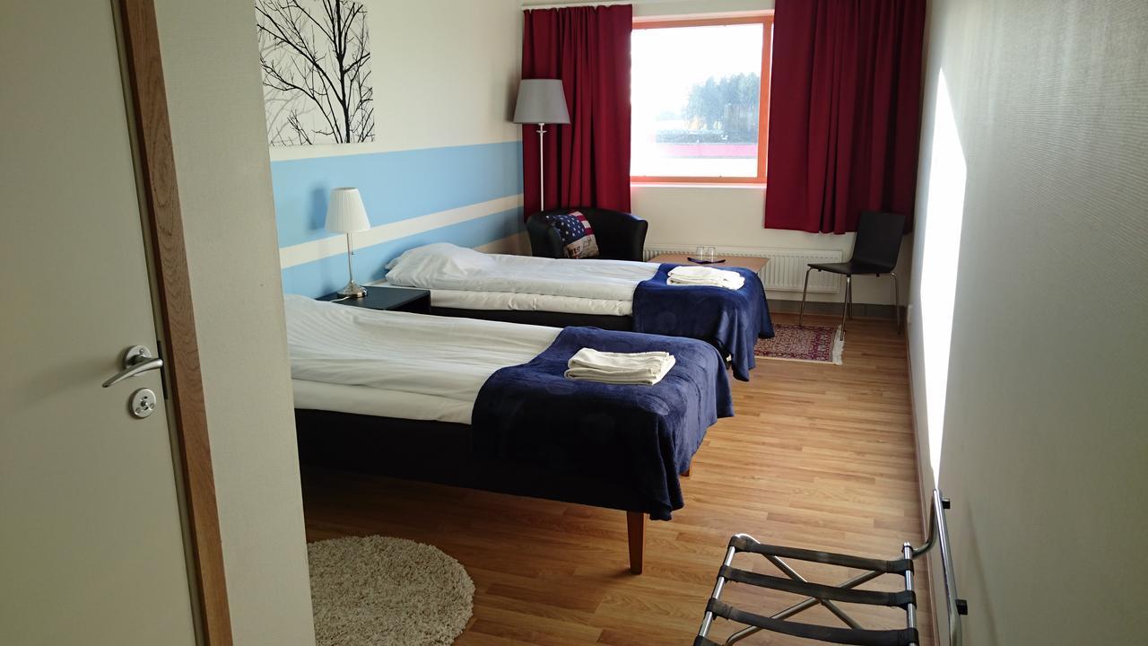 Trestads Restaurang Hotell&Pensionat Vänersborg Εξωτερικό φωτογραφία