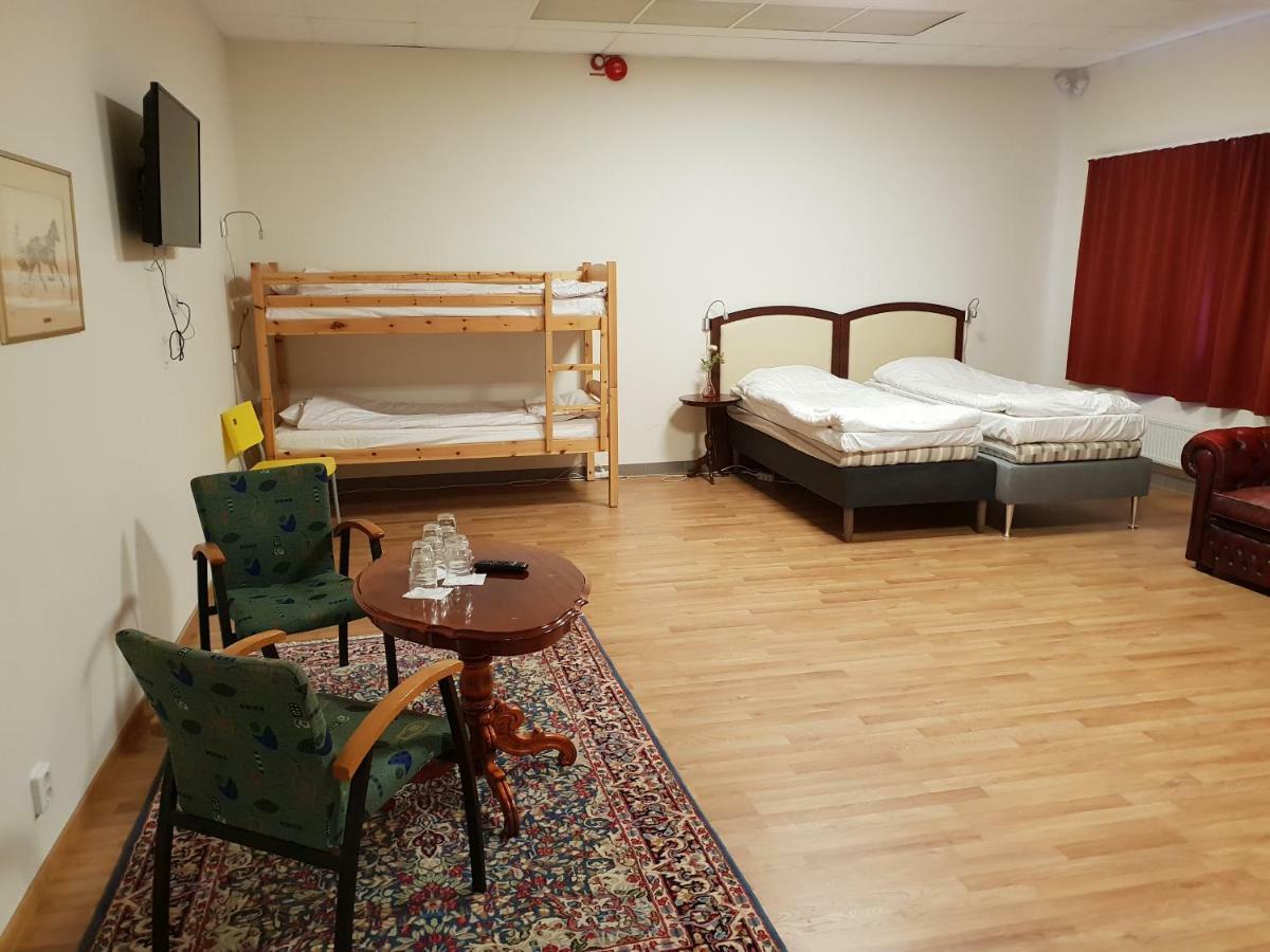 Trestads Restaurang Hotell&Pensionat Vänersborg Εξωτερικό φωτογραφία